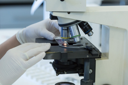 Alat Diagnostik Komprehensif: SARS-COV-2, Flu A/B, dan RSV Antigen Rapid Test Kit