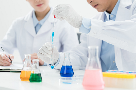 Memperkenalkan Kombinasi Alat Tes Cepat Antigen SARS-CoV-2 / FLU A dan B / RSV